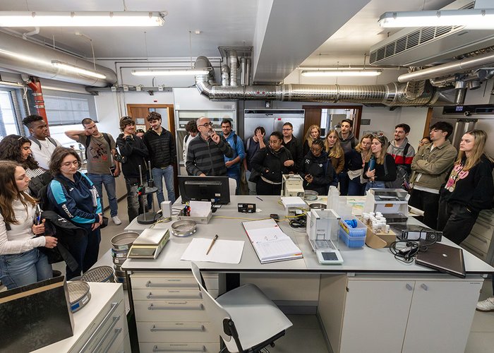 Alunos da Universidade de Coimbra visitam o Instituto Hidrográfico