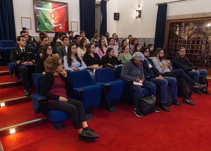 Universidade de Aveiro visita o Instituto Hidrográfico